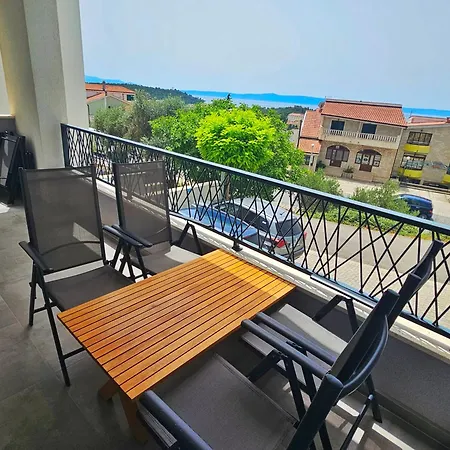 Apartment Karigo 4 *