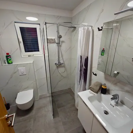 Karigo 4 Apartment